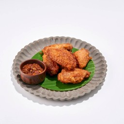 ปีกไก่ทอดน้ำปลา