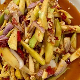 ตำมะม่วง/ปลากรอบ