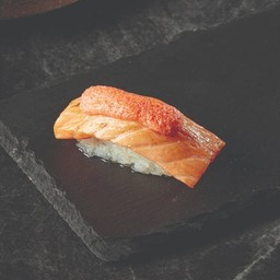 ซูชิแซลมอนเมนไทโกะ