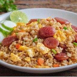 ข้าวผัดกุนเชียง