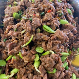 ทางร้านใช้หมูเนื้อสันไม่มีมันหอมกะปิเฉพาะของทางร้าน