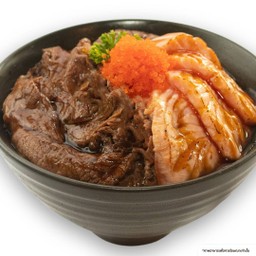 ข้าวหน้าวากิวแซลมอนเบิร์น