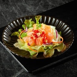 ยำแซลมอน