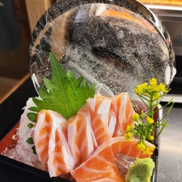 แซลมอนช่วงท้องซาซิมิ 5ชิ้น