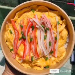 ครัวชมขวัญ ข้าวขาหมู หมูทอด น้ำพริกกะปิสุดเด็ด (หมู่บ้านบริทาเนีย อมตะ) หมู่บ้านบริทาเนีย อมตะ พานทอง