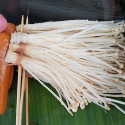 Groot หม่าล่าปิ้งย่าง  by mom"a" สาขา2 ข้างเซเว่น ตรงข้ามตลาดรวยมาเก็ตประชาอุทิศ90