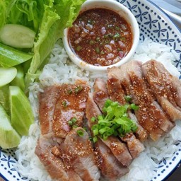 ขัาวหน้าเนื้อย่างจิ้มแจ่ว