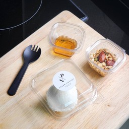 กรีกโยเกิร์ต 60 g + กราโนล่า !! แถมฟรี น้ำผึ้ง