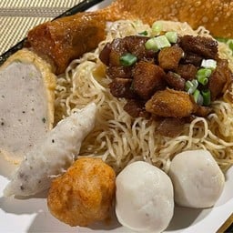 ซ้งเสรีทอง ก๋วยเตี๋ยวลูกชิ้นปลา สาขา ตลาดมิตรมาร์เก็ต ดอนเมือง ตลาดมิตรมาร์เก็ต ดอนเมือง