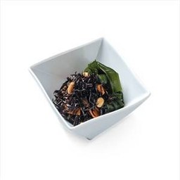 Hijiki and wakame seaweed