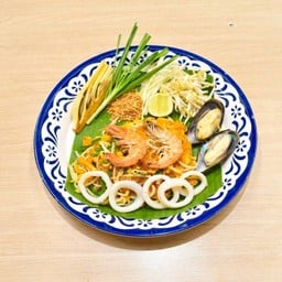 ผัดไทยทะเล