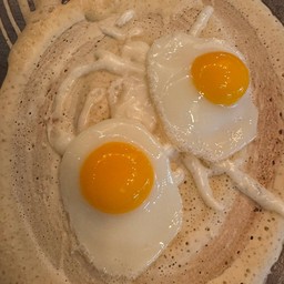 โตเกียว ชีส+ไข่ดาว 2 ใบ