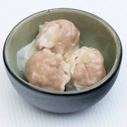 F4 เกี๊ยวหมูนุ่ม