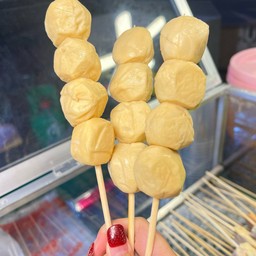 ลูกชิ้นเตาหู้ หมู ย่าง