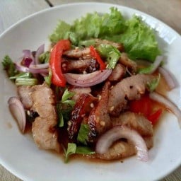 ชื่นชีวา อีสานรสแซ่บ ฟอเร่ท์ ศาลายา