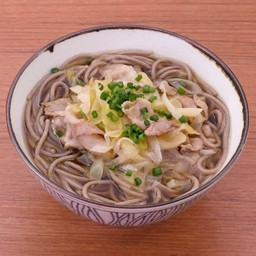 Soba-Hot-Pork-200g โซบะร้อนเนื้อหมู 温かい豚肉そば200