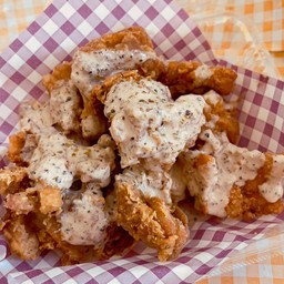 ไก่ป็อปคำโต ซอสเกรวี่ ( สายนัวๆ ครีมมี่สุดๆ)