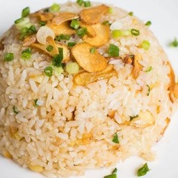 ข้าวผัดกะเทียม