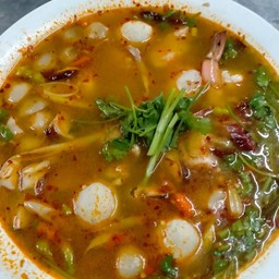 ต้มยำรวมมิตรทะเล