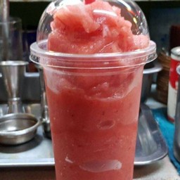 น้ำสตอเบอร์รี่ปั่น