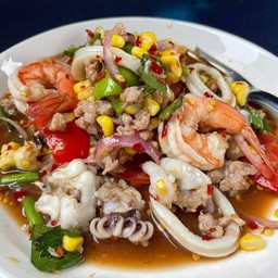 ยำรวมมิตรทะเล