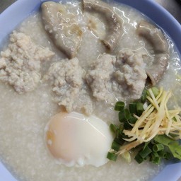 โจ๊กหมูตับไส้ไข่