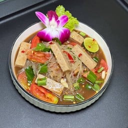Spicy Rice Stick Noodles Salad With Chicken Sausage