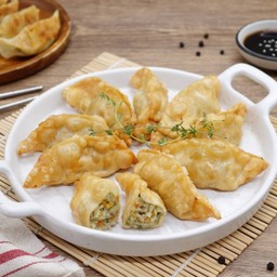 GYOZA