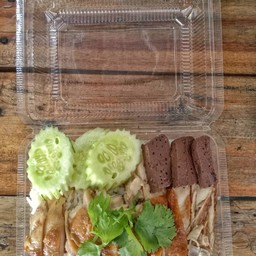 ข้าวหน้าไก่ต้มน้ำปลา
