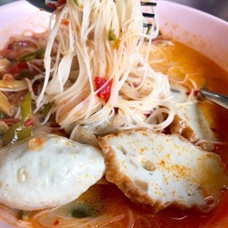 ก๋วยเตี๋ยวต้มยํารวม