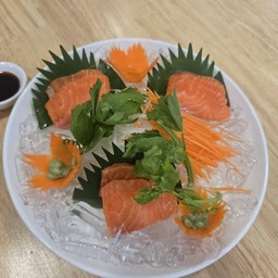 แซลมอนซาสิมิ