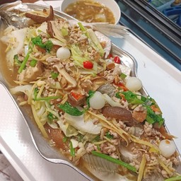 ปลากระพงนึ่งบ๊วย