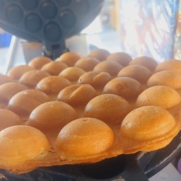 วาฟเฟิลนมสดไส้ข้าวโพด