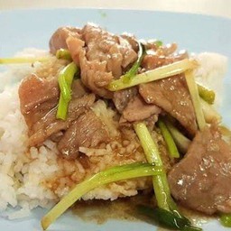 ข้าวราดผัดน้ำมันหอยเลือกหน้า