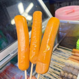 ลูกชิ้นไก่ชีส ย่าง