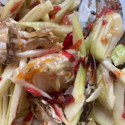 ตำมะม่วงปูม้าแช่น้ำปลา