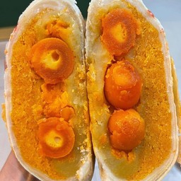 ขนมเปี๊ยะ ไส้ ถั่วล้วน ฝอยทอง ไข่