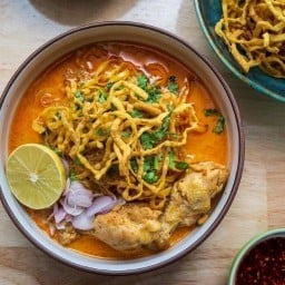 กิน กะ ข้าว นครนายก(ทางเข้าร.ร.จปร.) -