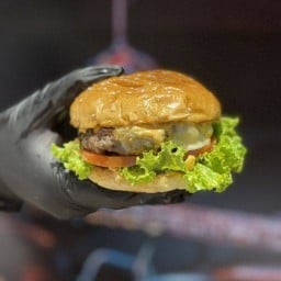 Burgers, Pasta and Grilled Food by Afterwork Bar