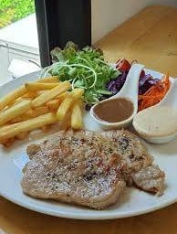 สเต็กหมูพริกไทยดำ