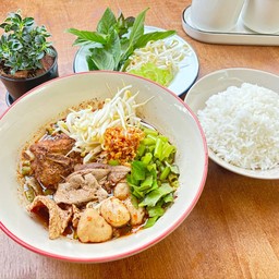 เกาเหลาน้ำตกหมู (รสเด็ด)