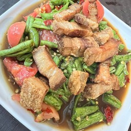 ตำถั่วหมูกรอบ