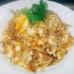 ข้าวราด ไชโปผัดไข่  เด็กๆชอบ