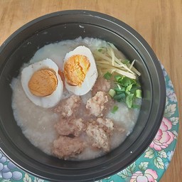 โจ๊กหมูสับ+ไข่เค็ม