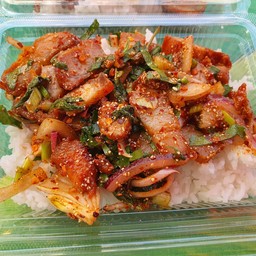 ข้าวยำหมูแซ่บ