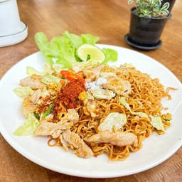 มาม่าผัดไข่ (เลือกวัตถุดิบได้)