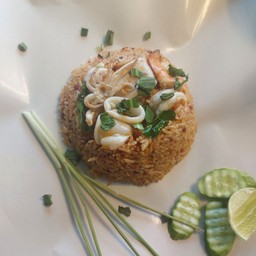 ข้าวผัดต้มยำทะเล