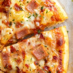 Pizza Hawaiian