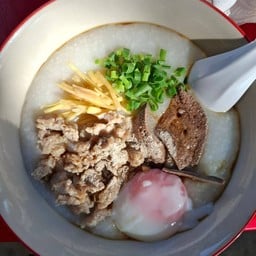 โจ๊ก น้ำเต้าหู้ ปาท่องโก๋ เทียร์ ชวนชิม