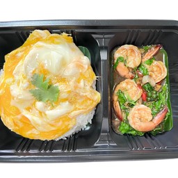 ข้าวกะเพรากุ้ง